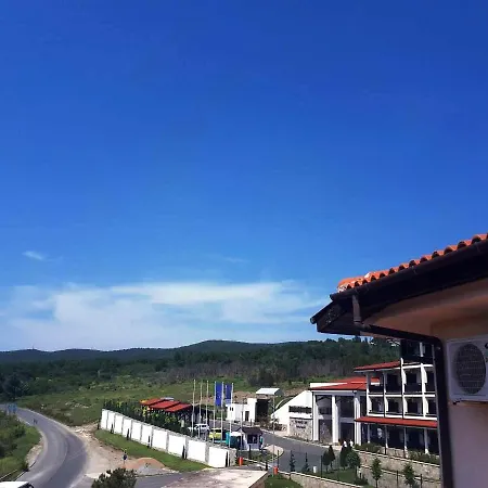 Апартамент Hills Eh Слънчев бряг